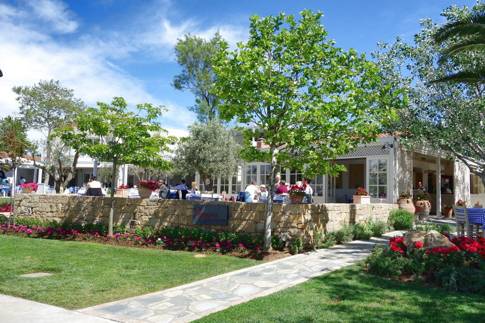  Sani beach Kasandra Halkidiki 